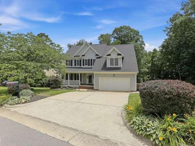 401 Peachtree Point Court
