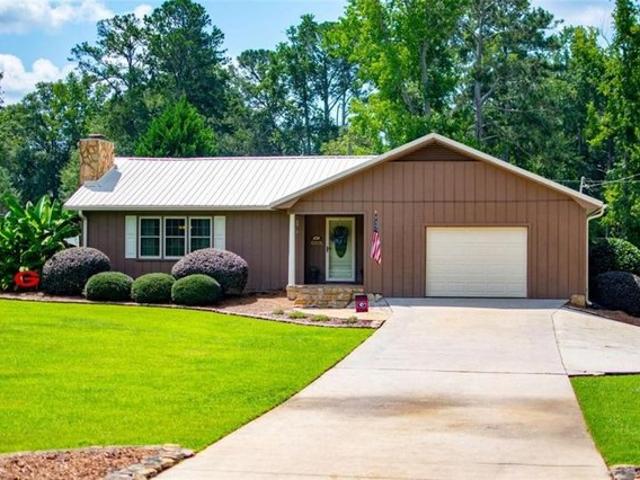 401 W Jonesville Rd, Bowdon, GA 30108