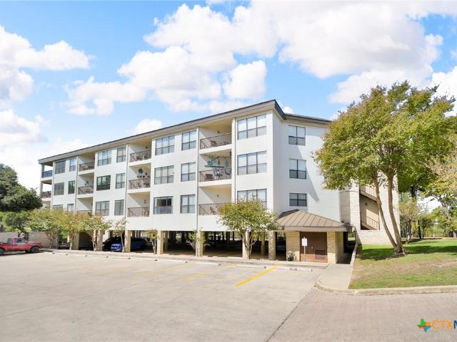 401 W Lincoln Street A101