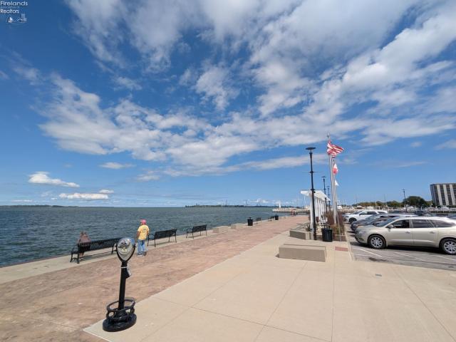 401 W Shoreline Drive # 136