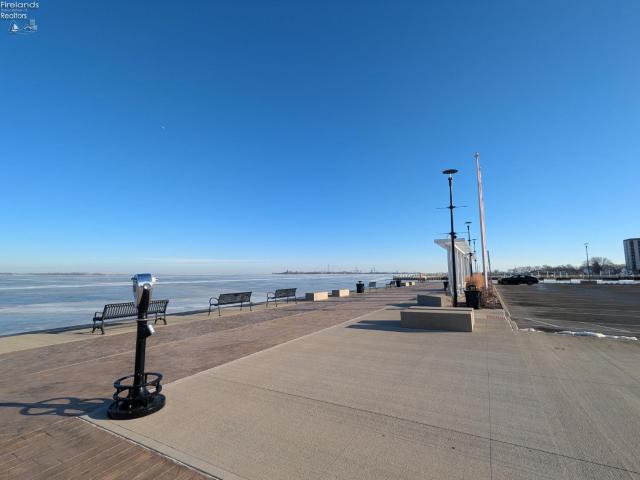 401 W Shoreline Drive # 244
