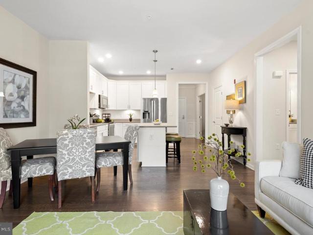 401 Washington Street # 110 JADWIN