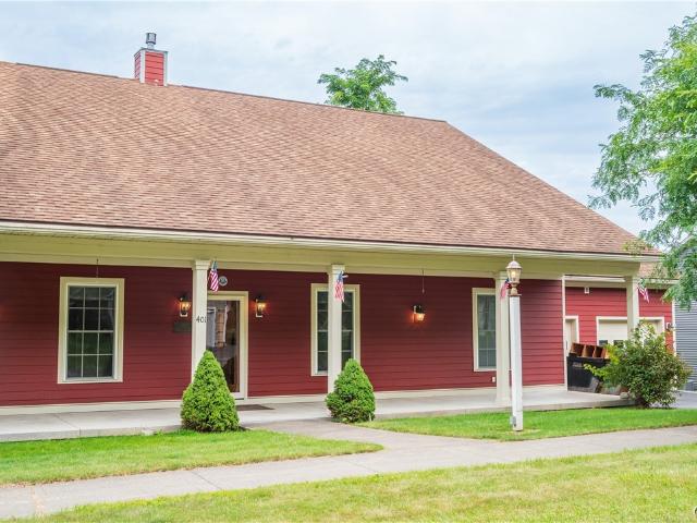 401 Tamarack Terrace