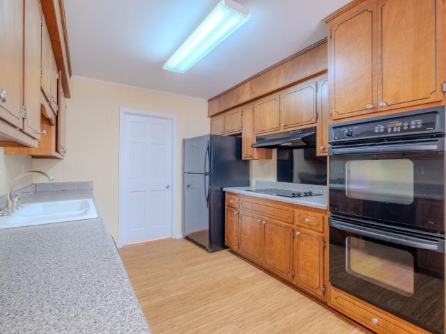 401 Twelve Oaks Rd