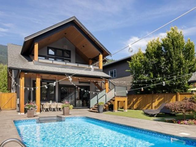 40257 Aristotle Drive, Squamish, BC, V8B 0S6 house for sale | Listing ID R3163 | Royal LePage