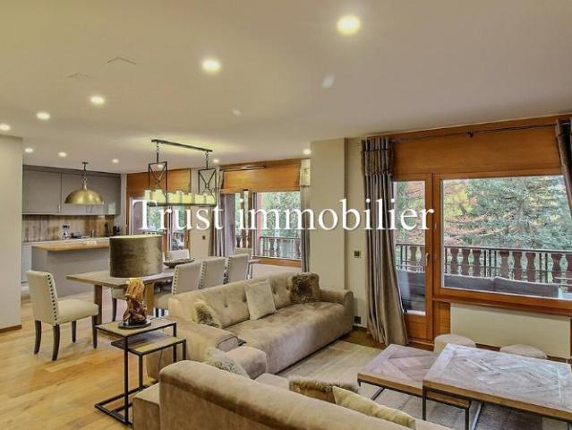 4026L. Bel appartement 4.5 pcs à louer, centre de Crans
