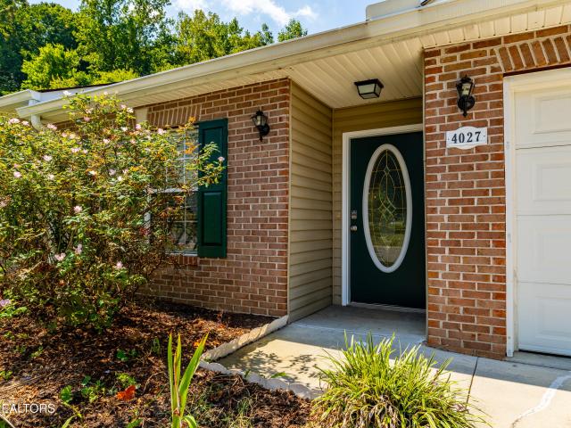 4027 Darwin Way