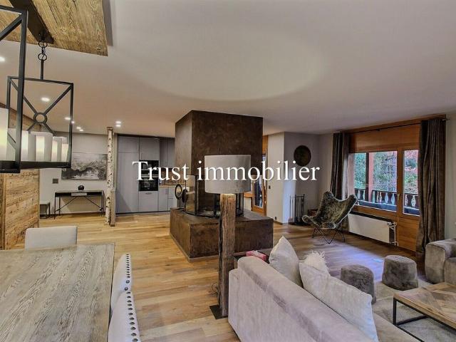 4027L. Beautiful 4.5 room apartment for rent, in the center of Crans