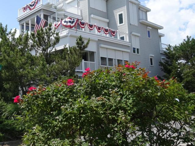 40209 Maryland Ave, Fenwick Island, DE 19944 | MLS #DESU2100