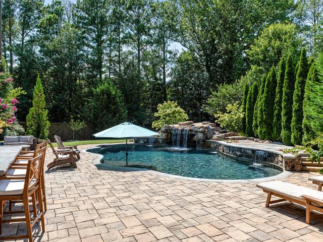 4020 Manor Oak Circle, Roswell, US, GA