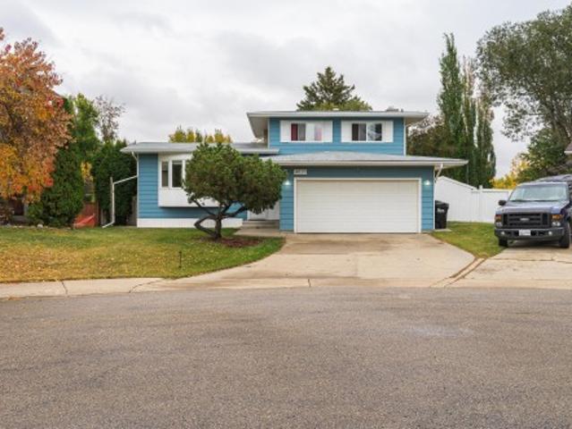 4020 Galloway Bay, Sherwood Park, AB, T8A 2L4 house for sale | Listing ID E4512 | Royal LePage