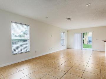 4020 Pitch Pine Cir, Oviedo, FL 32765 | MLS #O6390