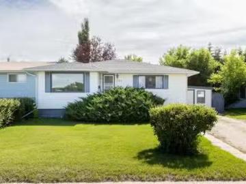 Innisfail, Alberta - Garden, Office room