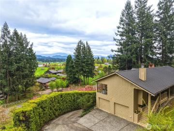 40215 th Ave SE, Enumclaw, WA 98022 | MLS #2511