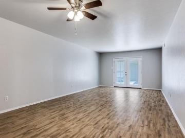 4022 Ridglea Country Club Drive # 608