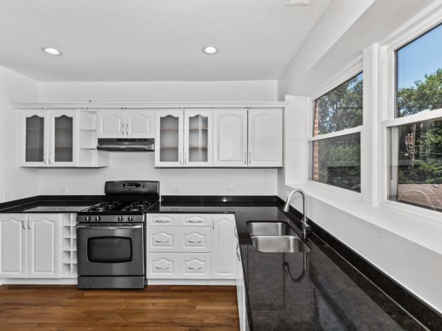 4023 S Calumet Avenue # 2N