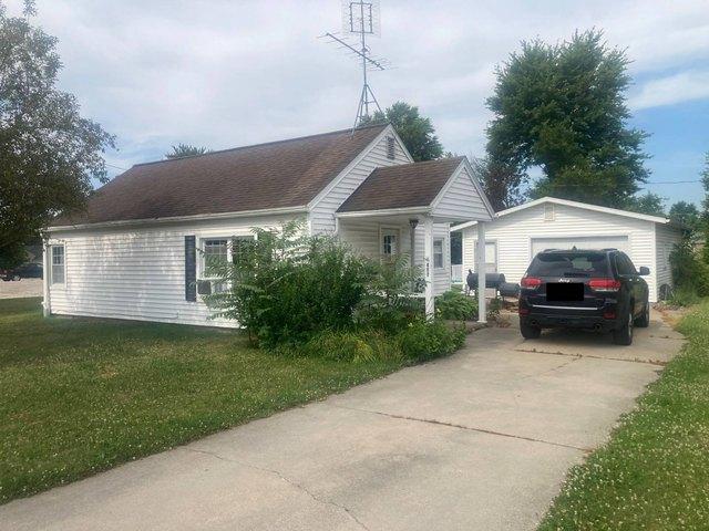 402 Centre St, Stryker, OH 43557