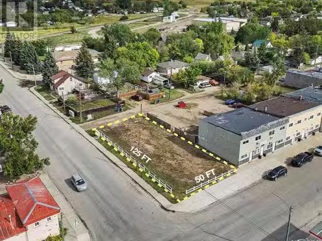 402 Athabasca Street E, Moose Jaw, SK, S6H 0L8 vacant land f.