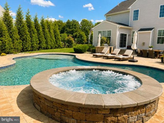 402 Gardenia