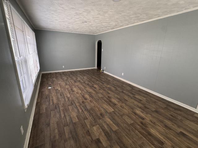 402 E Locust St
