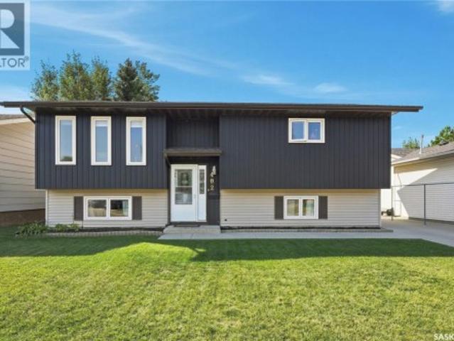 402 Fehr Crescent, Martensville, SK, S0K 2T0 house for sale | Listing ID SK047027 | Royal LePage