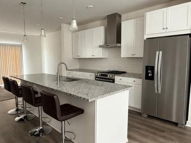 402 Honeyberry Lane