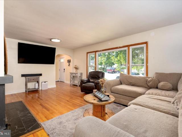 402 Joyce Drive