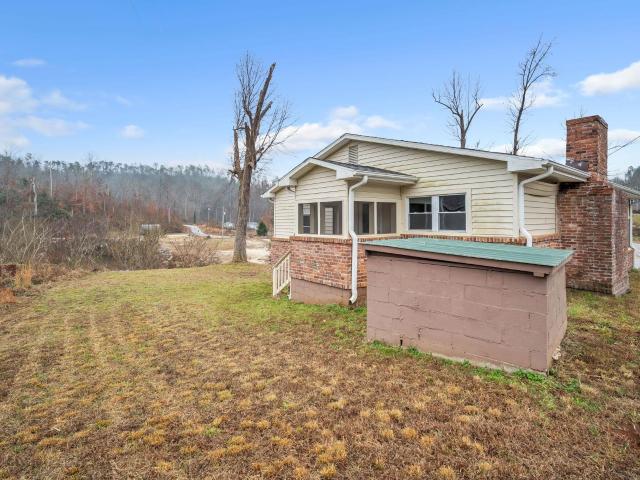 402 Laurel And Hardy Lake Road