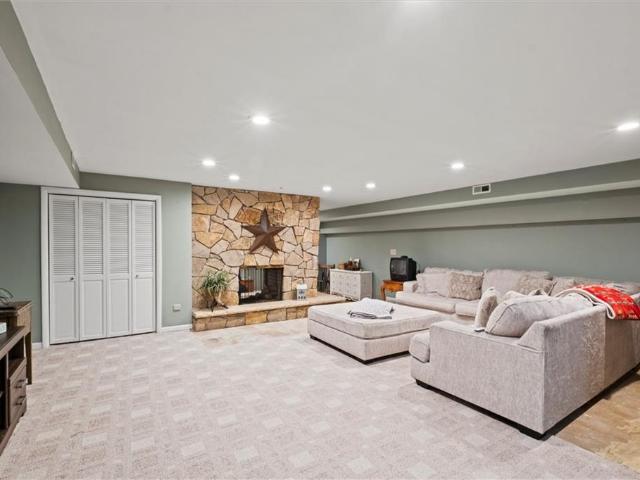 402 Lees Circle Drive