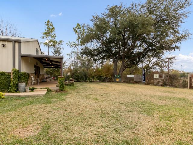 402 Magnolia St, Gause, TX 77857 | MLS #7636