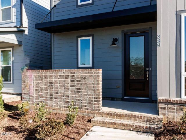 402 North Village Parkway