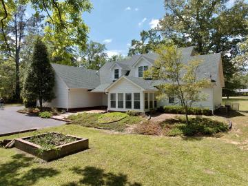 402 n main st