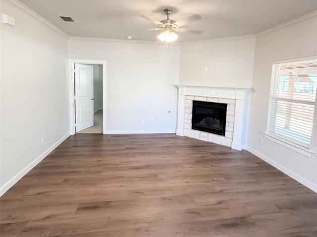 402 N Race Street