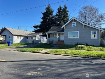 402 S 4TH Avenue