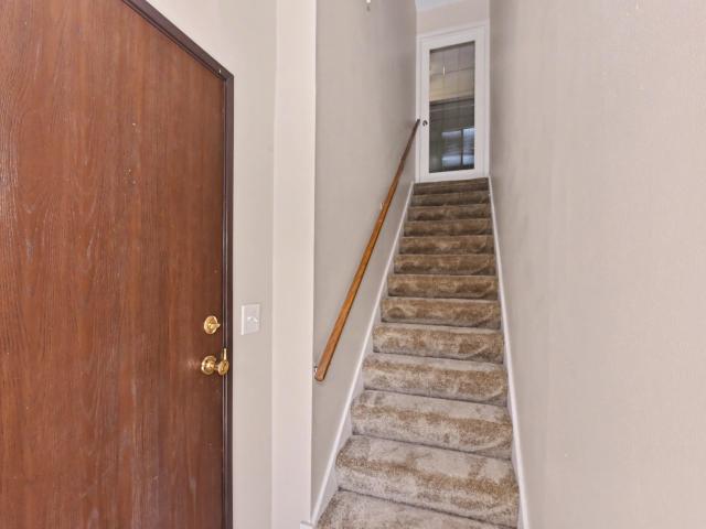 402 Sheffield Rd, Unit 3