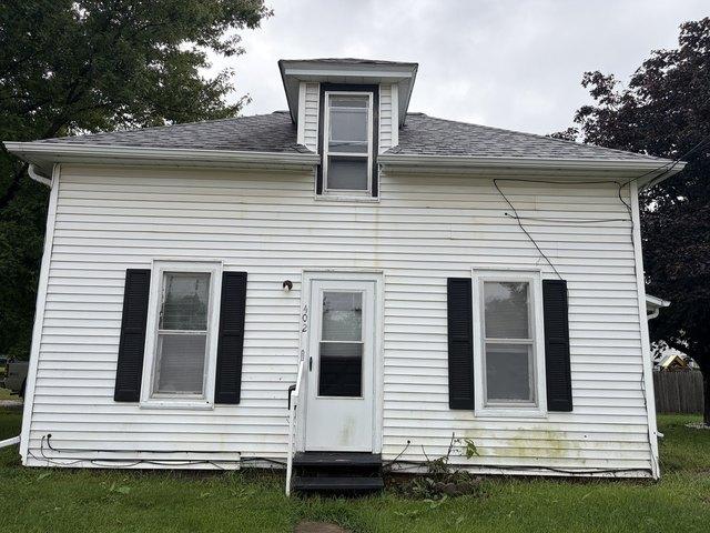 402 SW 3rd St, Aledo, IL 61231
