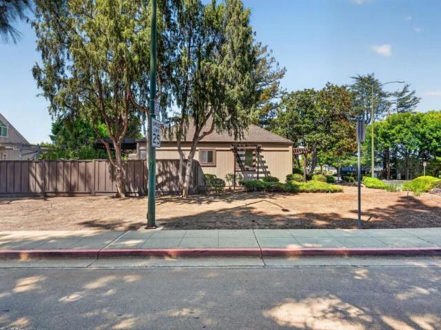 402 Sylvan Avenue