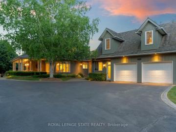 402 Progreston Road, Hamilton, ON, L0R 1H1 Luxury House for sale | Listing ID X12840 | Royal LePage Carriage Trade Luxury Properties