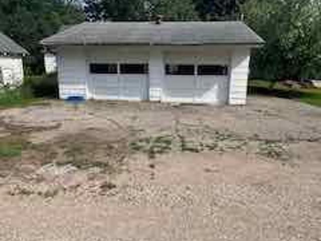 402 W 8th Street