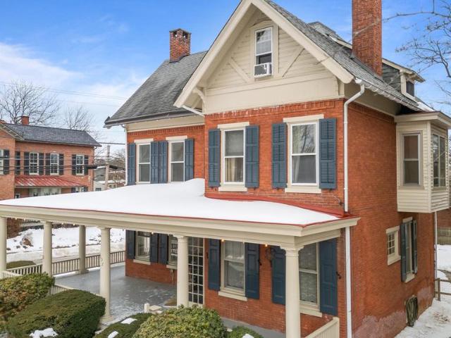 402 W Union Street