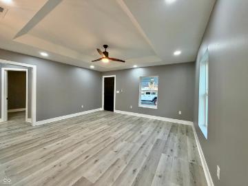 402 Walnut Street