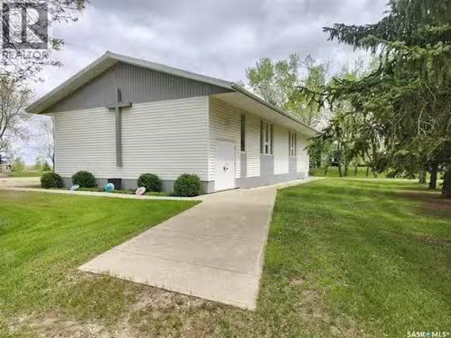 402 Wheaton Avenue, Ogema, SK, S0C 1Y0 commercial for sale.