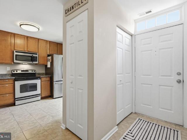 4037 Summer Hollow Court