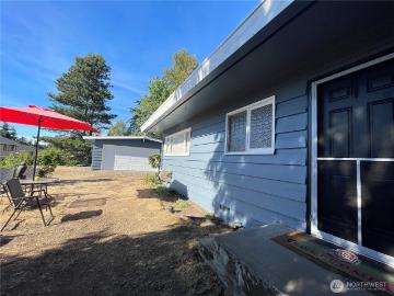 4030 Factoria Blvd SE, Bellevue, WA 98006 | MLS #2513