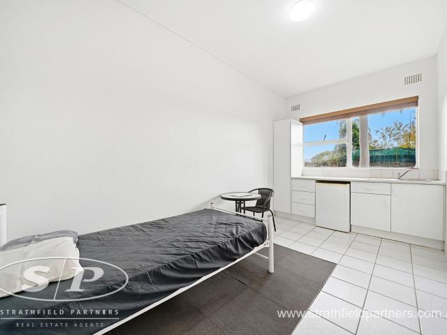 40/33 Angelo Street, Burwood