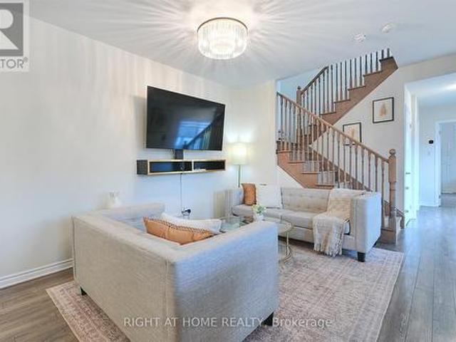 403 1 Dragonfly Ave Avenue, Pickering, ON, L1X 0H5 townhouse for sale | Listing ID E13635 | Royal LePage