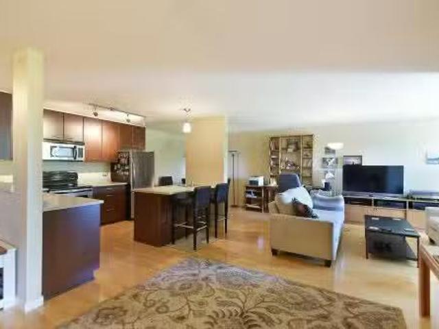 403 5631 Inlet Avenue, Sechelt, BC, V7Z 0J1 Single Family Pr.