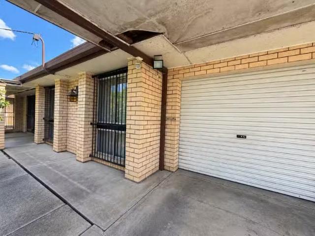 403 Boston Street, Moree House for rent Listed by Brooke Mull.