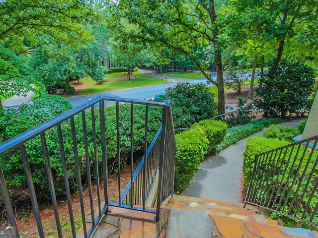403 Henredon Hill