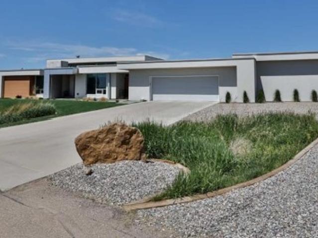 403 Meadow Lark Drive, Rural Lethbridge County, AB, T1J 5R8 house for sale | Listing ID A2225 | Royal LePage